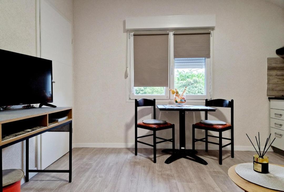 App & Beauty Loza Apartment Zambratija  Exterior photo
